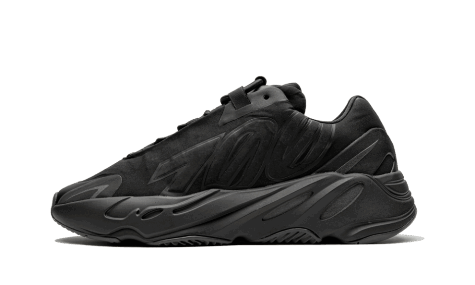 Y33ZY  Boost 700 MNVN Triple Black