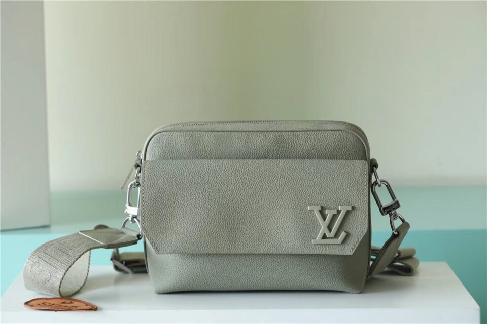 L-V 058