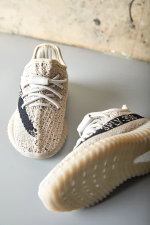 YEEZY-350-V20-KIDS-SLATE-2